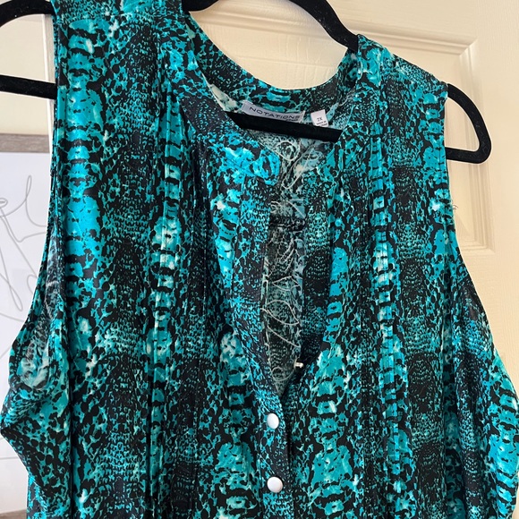 NWOT Stretch Tank Notations - Picture 2 of 5